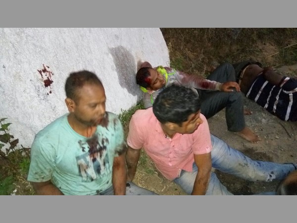 క్షతగాత్రుల తరలింపు