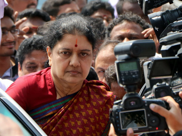 జయ మృతికి శశికళే కారణం:స్టాలిన్