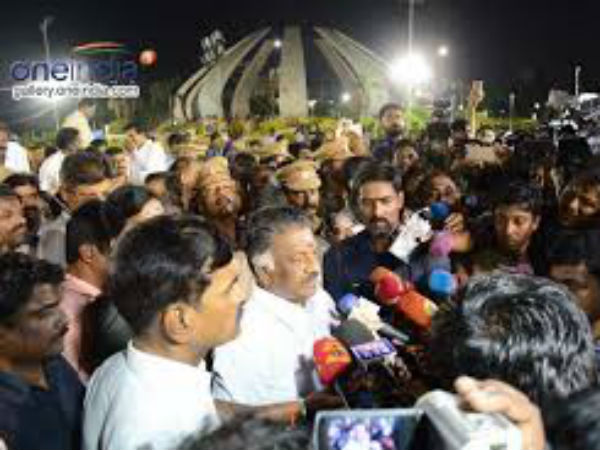 పన్నీర్ సెల్వం అభిమానుల సంఘం