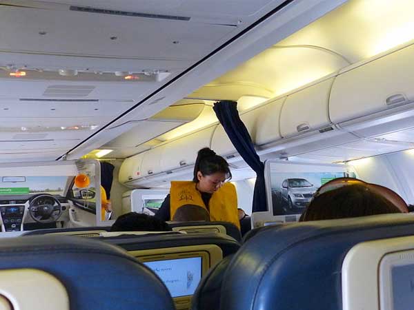 Two air hostesses molested by passenger on Mumbai-Nagpur flight Two air hostesses molested by passenger on Mumbai-Nagpur flight