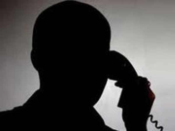 fake phone call traps a family and collected Rs10 lakh from them fake phone call traps a family and collected Rs10 lakh from them