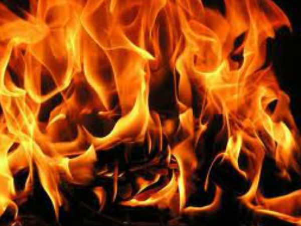 brutal murder in guntur by drousing petrol and setting him alight brutal murder in guntur by drousing petrol and setting him alight