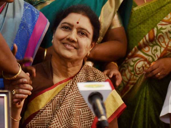 Case has been filed against TN Governor in SC Case has been filed against TN Governor in SC