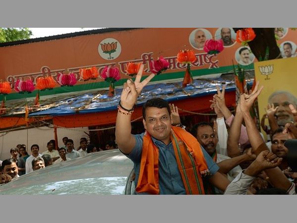 శివసేనకు మద్దతనిస్తామన్న ఫడ్నవీస్