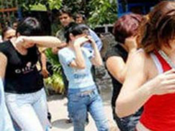 hitech sex racket: lady organiser arrested hitech sex racket: lady organiser arrested