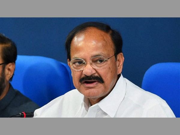 కేంద్రమంత్రి వెంకయ్య ఇలా..