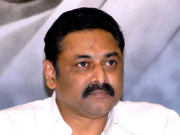 ఎవరూ ముందుకు రాక..