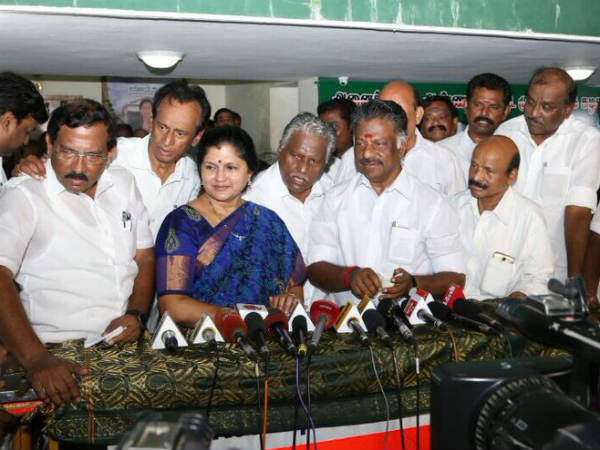 Nirmala Periyasamy has joined Team OPS and has blasted Sasikala group for their arrogance and atrocities. Nirmala Periyasamy has joined Team OPS and has blasted Sasikala group for their arrogance and atrocities.