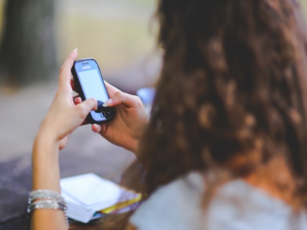 woman sends her room mate nude photos to boss woman sends her room mate nude photos to boss