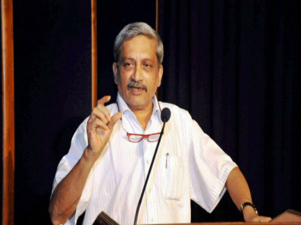 రక్షణ మంత్రి పారికర్ రాజీనామా: గోవా ముఖ్యమంత్రిగా.. ఎల్లుండి ప్రమాణం