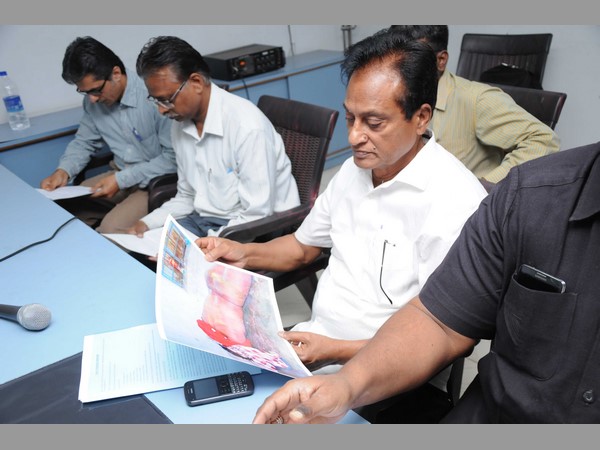ట్రాక్టర్ డ్రైవర్గా: