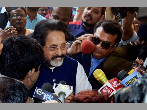 ఫరూఖ్ అబ్దుల్లాపై క్రికెట్ సంఘం కేసు