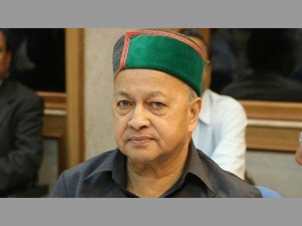సీఎం వీరభద్రసింగ్పై సీబీఐ, ఈడీ కేసు