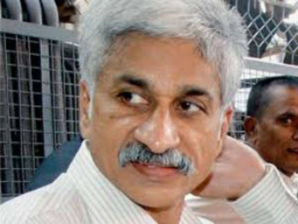 వైసీపీ ఎంపీలకు పవన్ ప్రశంస: