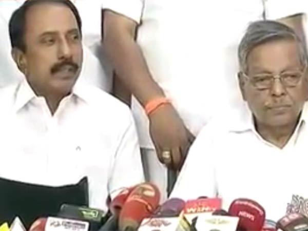 పన్నీరు వైపు దూకేందుకు సిద్ధం
