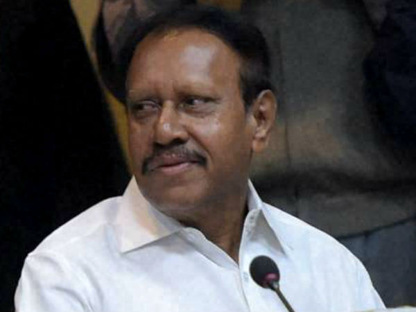 పన్నీర్పై తంబిదురై ఇలా