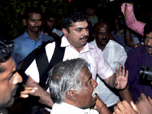తప్పించుకునే చాన్స్ లేదు