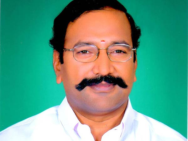 సీఎం పదవి కావాలని ఎవరు అడిగారు