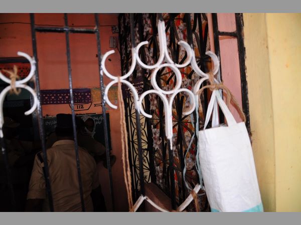వినతి పత్రాలతో పరిష్కారం వుతుందా?