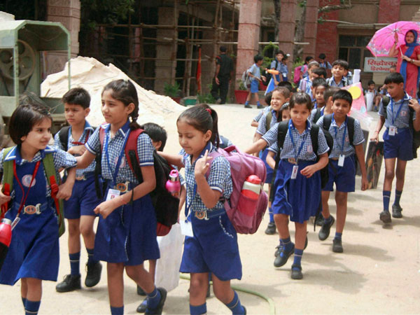 Kerala Government has promulgated an Ordinance to make teaching of Malayalam mandatory in all schools in the State. Kerala Government has promulgated an Ordinance to make teaching of Malayalam mandatory in all schools in the State.