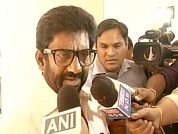 Air india ready to sue shiv sena Mp Ravindra gaikwad for 15 lakhs Air india ready to sue shiv sena Mp Ravindra gaikwad for 15 lakhs