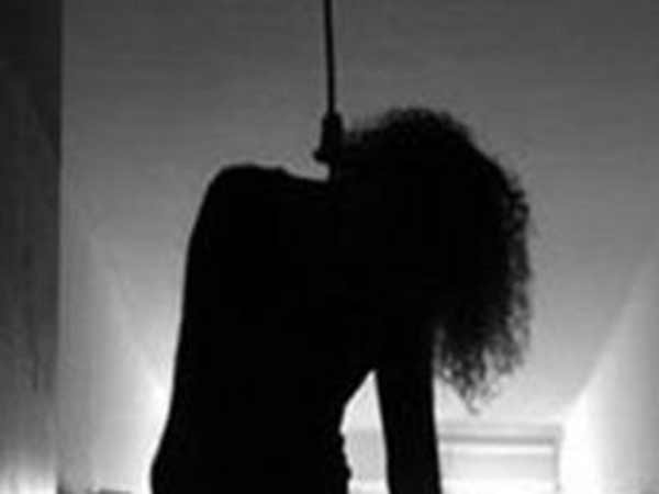 Fail Fear: Girl Student Suicide, But passed in First Class.. How pity? Fail Fear: Girl Student Suicide, But passed in First Class.. How pity?