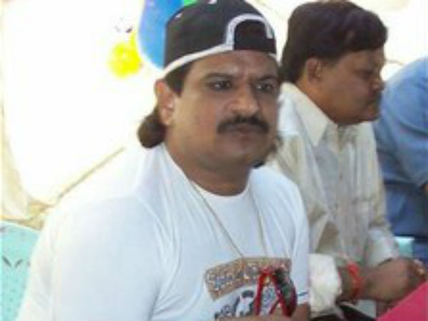 ఫోటోలు, వీడియోలు బయటపడడంతో విమర్శలు