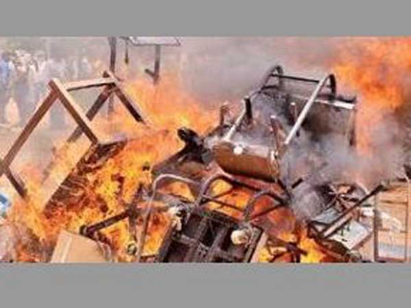 మద్దతు ధర కోరితే కేసు నమోదు