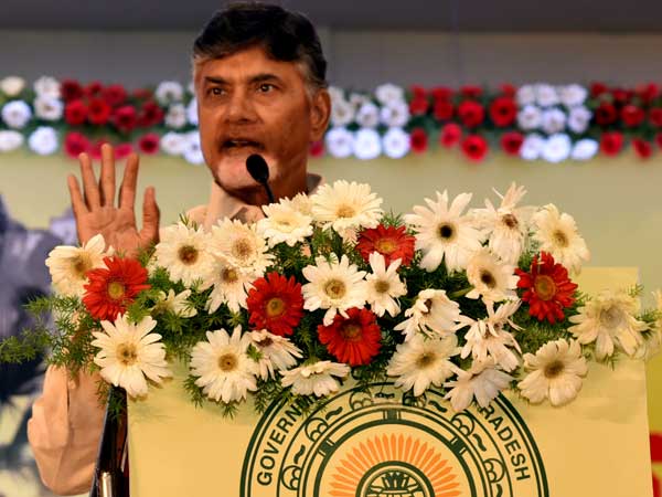 నోరు జారడం నష్టం తెస్తోంది