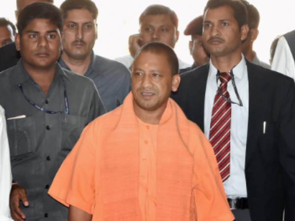 యోగి ఆదిత్యనాథ్ ఏపీని చూసి..