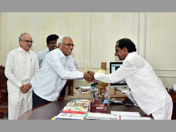 కెసిఆర్కు సిధారెడ్డి కృతజ్ఞతలు