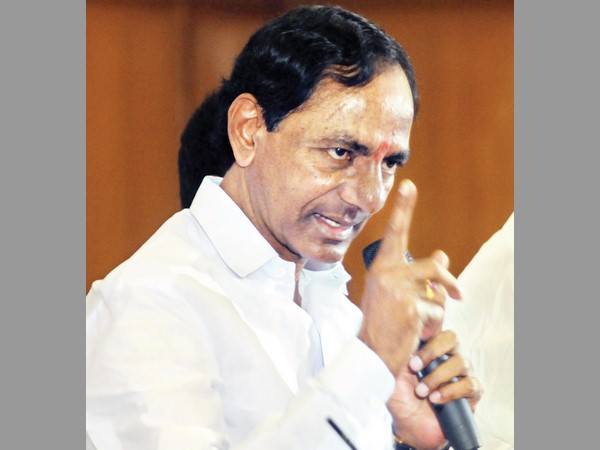 కెసిఆర్ తప్పటడుగులు....