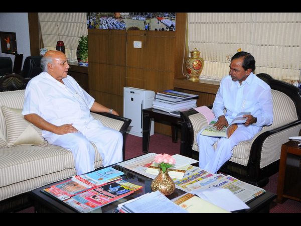 ఈనాడు రామోజీ రావుతో...
