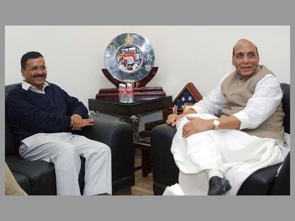 కేంద్రం రాజకీయ కక్ష సాధింపులకు పాల్పడుతుందని ఆప్ ఆరోపణ