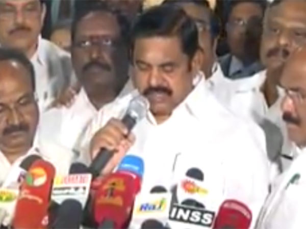 ఒక్కొక్కరి పేర్లు బయటకు
