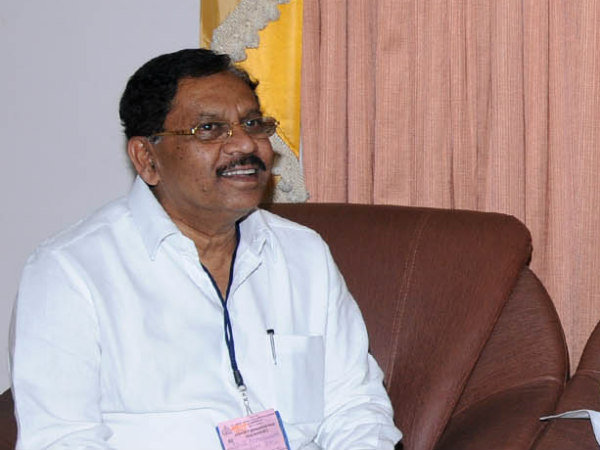హోంమంత్రి చెబితే లొంగిపోతా...