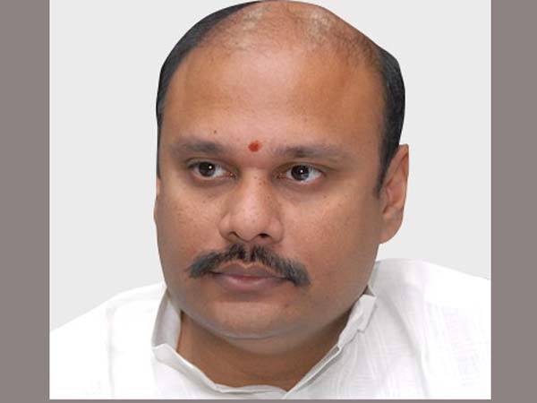 నిన్నటి దాకా అలా..