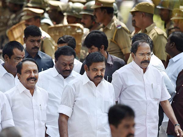 తెర మీదకు డైరీ వచ్చింది