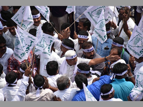 ధర్నాచౌక్ ఇలా రణరంగం