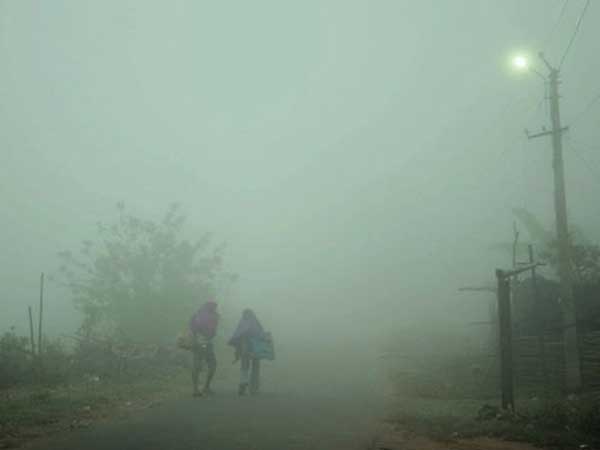పరువు పోతుందని.. ప్రలోభానికి యత్నించి..