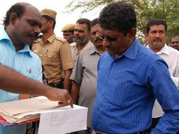 తమిళ బిడ్డకాదు, నీకు ఆ అర్హత లేదు !