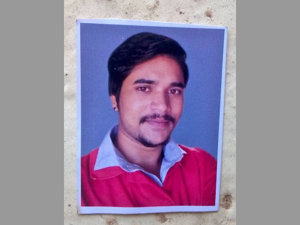 ఐరన్ రాడ్డు స్వాధీనం