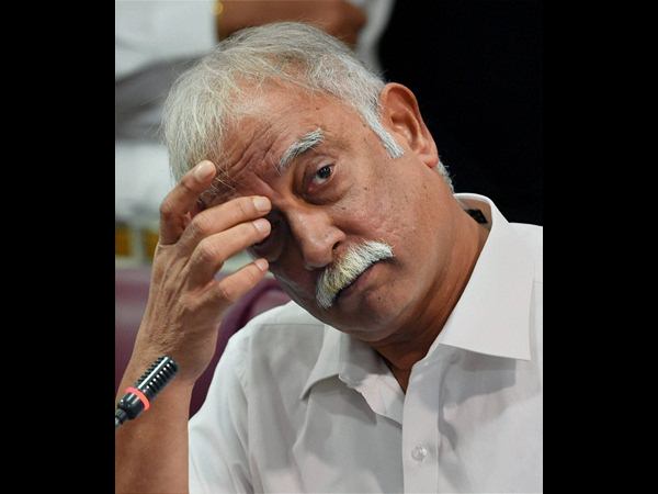 ముగ్గురిపైనే అభిప్రాయసేకరణ
