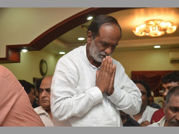 దాసరిలో అభ్యుదయ భావాలు..: లక్ష్మీపార్వతి