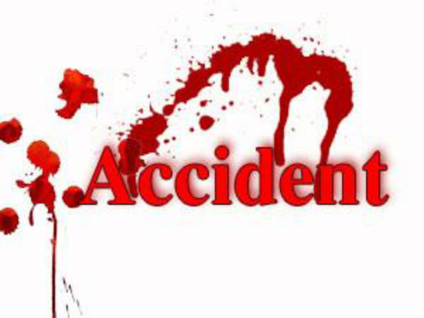 7 dies on the spot in car accident at Tyavarekoppa, Shivamogga. 7 dies on the spot in car accident at Tyavarekoppa, Shivamogga.