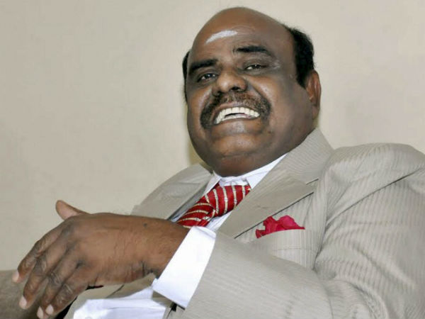 Kolkatta police arrive in Chennai to arrest Justice CS Karnan Kolkatta police arrive in Chennai to arrest Justice CS Karnan