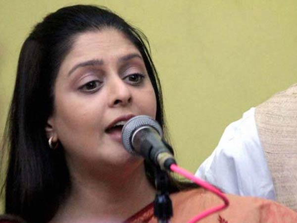 Conflicts Between Nagma and Jhansi Rani Conflicts Between Nagma and Jhansi Rani