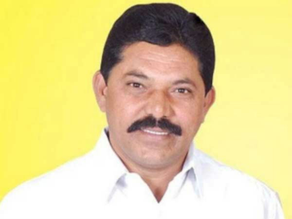 Ramesh Rathore, Piedipalli Ravinder Rao joined in TRS, CM KCR filled 8 Nominated Posts in Telangana Ramesh Rathore, Piedipalli Ravinder Rao joined in TRS, CM KCR filled 8 Nominated Posts in Telangana