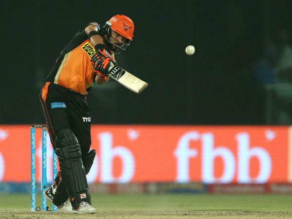Yuvraj Singh slams 25th T20 fifty Yuvraj Singh slams 25th T20 fifty