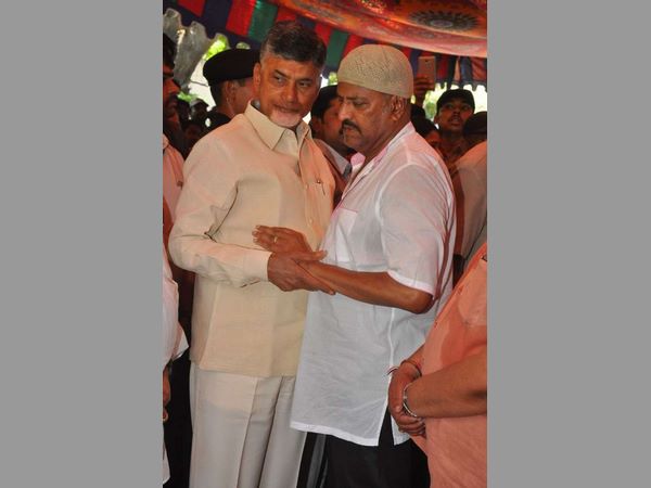 చంద్రబాబు వ్యాఖ్యలపై వ్యతిరేకులు ఇలా...